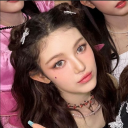 ✩