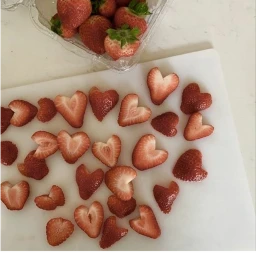 любимая клубничка 🍓 icon
