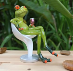 frogs with laptops