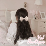 • Val's Boutique •
