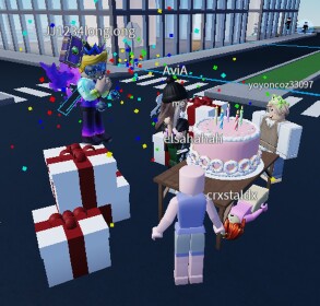:P Lobby Game