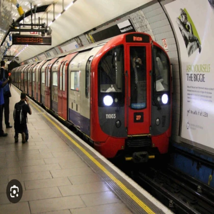Victoria Line Train