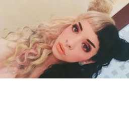 Melanie Martinez hangout