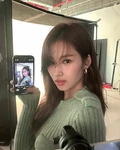kpop emote queen Group Thumbnail