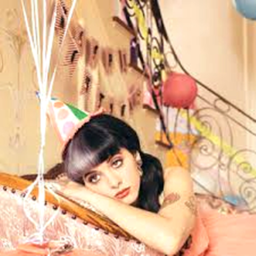 ✰