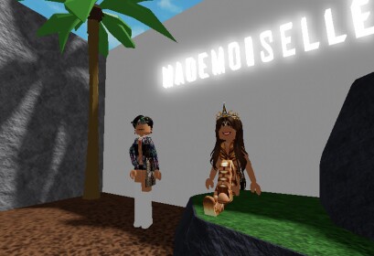 MADEMOISELLE RUNWAY