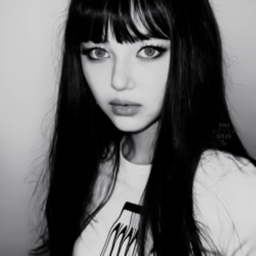 ✦