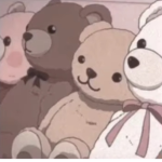 The cute teddy bear's