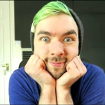 gives robux to pepule thats need it