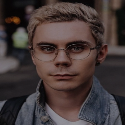 Smart man with glasses download wallpapers PICTURE Roblox item