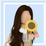 Safiya plays Roblox
