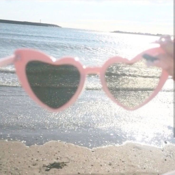 YOᑌ☀︎