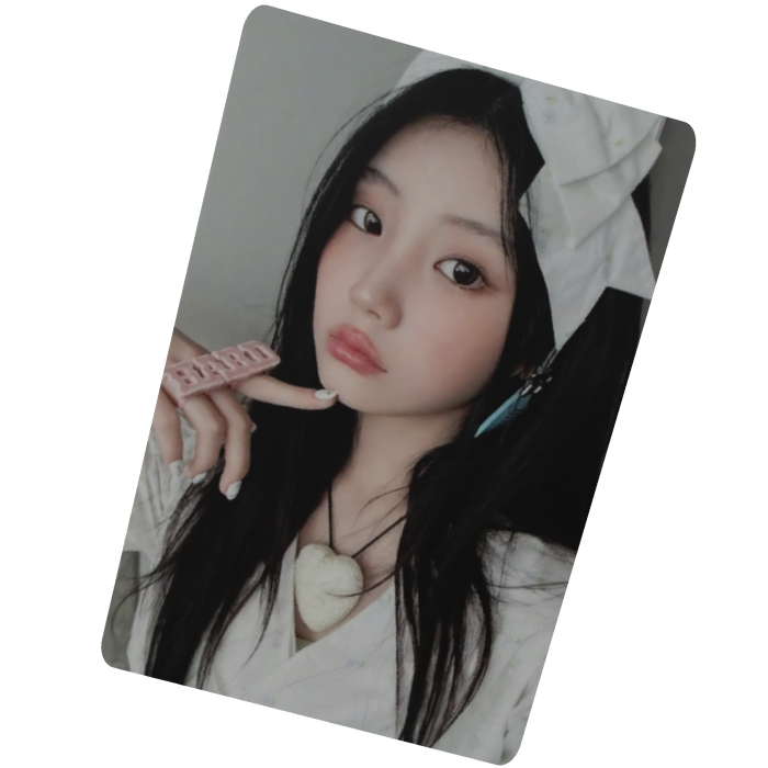 NOT CUTE WONHEE || ILLIT PHOTOCARD
