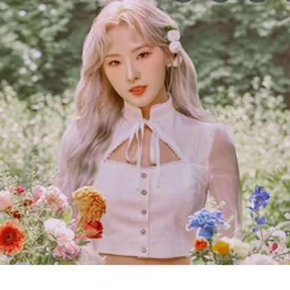 LOONA (이달의 소녀) Roblox group icon