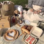 Royal Picnic :))