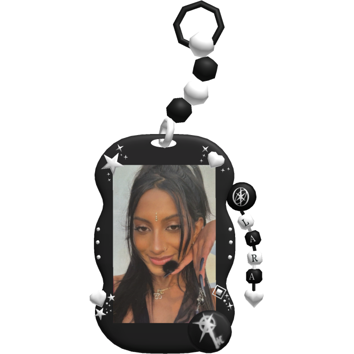KATSEYE Lara Raj Photocard Kpop Keychain