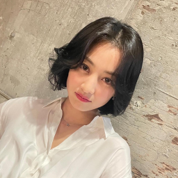 ⋆