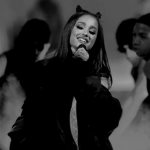 ARIANA GRANDE TOURS.