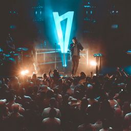 Lauv Hangout And CONCERT!