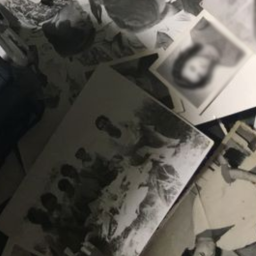 📷