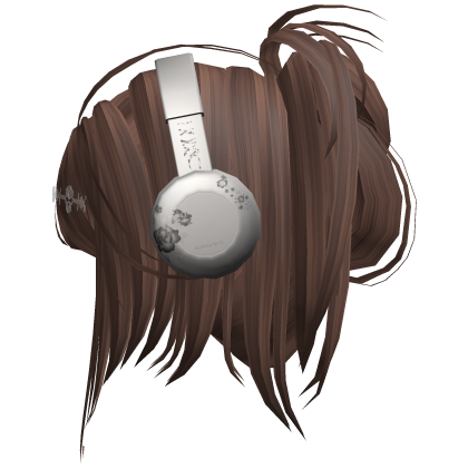 light brown messy y2k hair with headphones