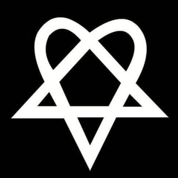✠