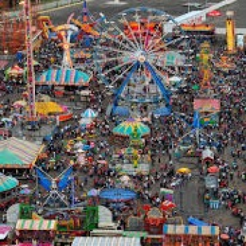 Feria de amigos!...