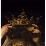 -Queen's clothes-