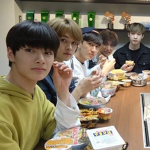 stray kids group for stays!!!!