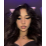٤>