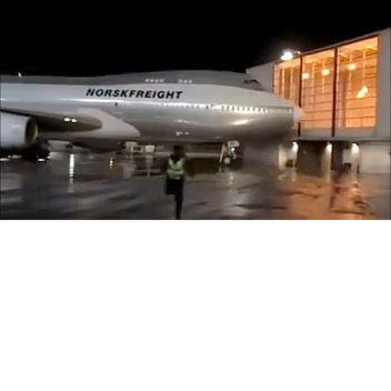 Plane Crashes Into Terminal Scene (REMASTERED!)