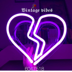 v i n t a g e v i b e