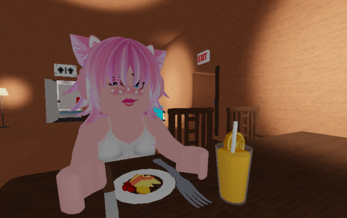 In The Giantess House screenshot 4