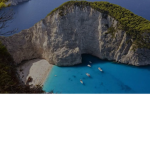 Hi if you Greece you know a beach Gia