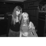 - ari’s apperal!