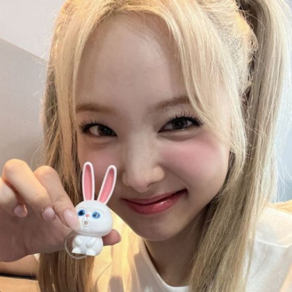 nayeon icon twice Roblox decal