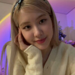 𝙧𝙞𝙜𝙝𝙩 𝙪𝙣𝙙𝙚𝙧