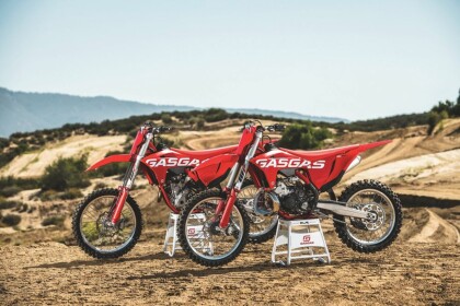 Dirt Bike Motocross Jumps !!