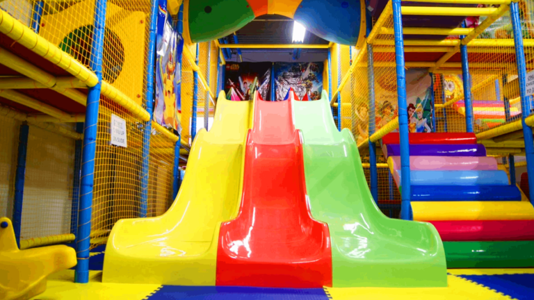 Indoor Playground Happy Rainbow Waterpa playplace screenshot 1