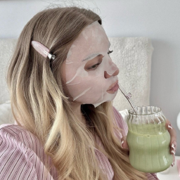 𝓈𝑒𝓁𝒻𝒸𝒶𝓇𝑒 ♡