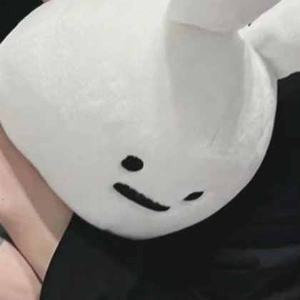 " ʟ ᴏ ᴠ ᴇ ʟ ʏ " Roblox group icon