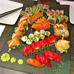 Astonishing Sushi