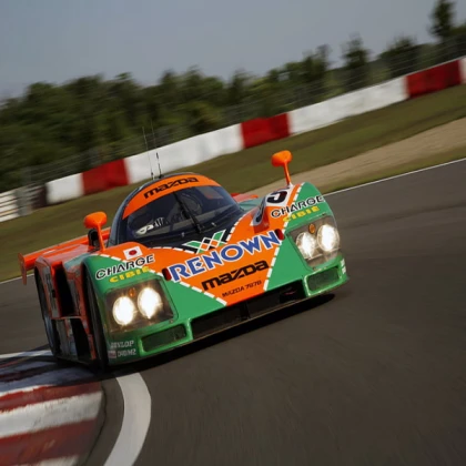 787b
