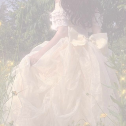 ❀