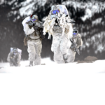US navy seals winter warfare