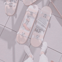 ✦