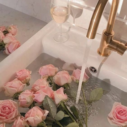 Blossom Bout!que Homestore