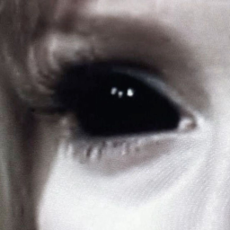 ♱