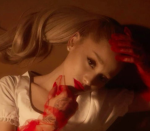 {Ariana Grande Fans}
