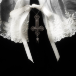 ✟